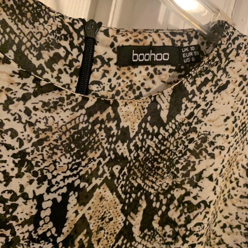 Snake Print Midi Dress with Flare Sleeves! - Picture 5 of 6